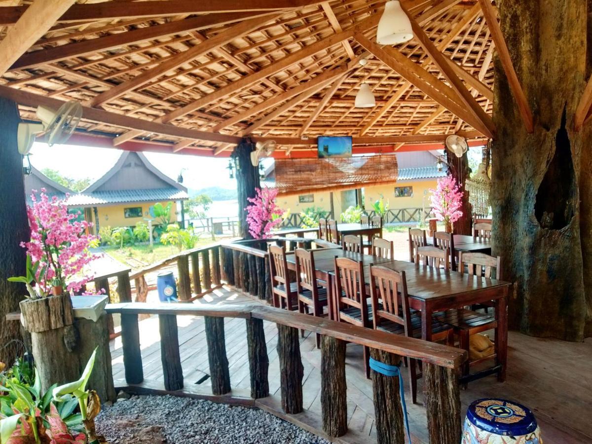 Nirvana Archipel Resort Vang Vieng Exterior photo